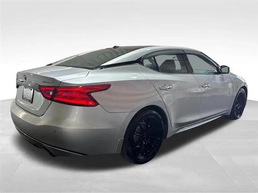 Brilliant Silver 2017 Nissan Maxima 3.5 Platinum