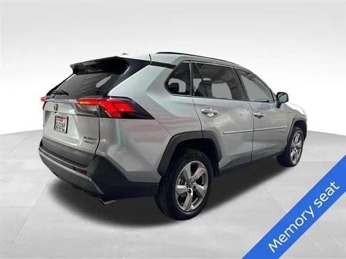 2020 Toyota RAV4 Hybrid SE