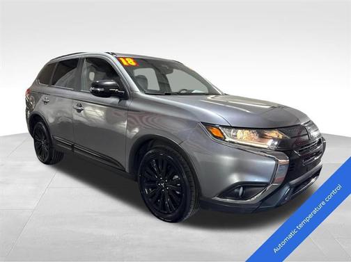 2020 Mitsubishi Outlander SE