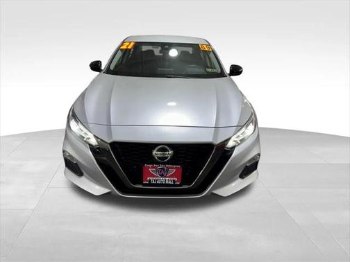 2021 Nissan Altima SR FWD