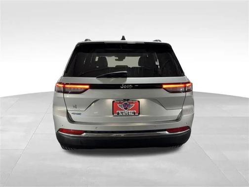 Silver Zynith 2023 Jeep Grand Cherokee 4xe Base