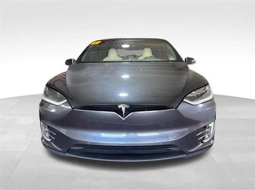 Gray 2017 Tesla Model X 75D