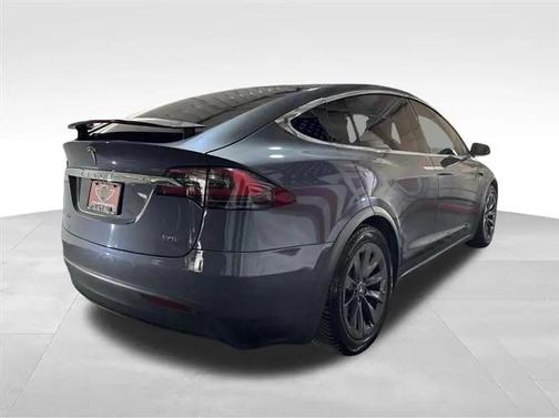 Gray 2017 Tesla Model X 75D