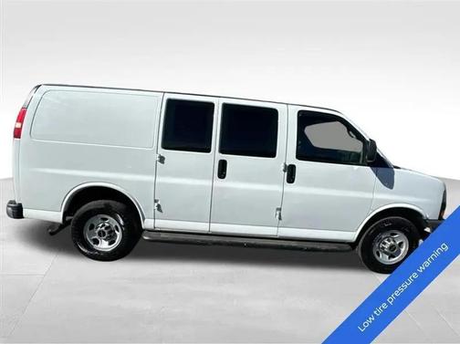 Summit White 2015 GMC Savana 2500 Work Van