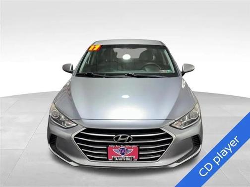 Shale Gray Metallic 2017 Hyundai ELANTRA SE