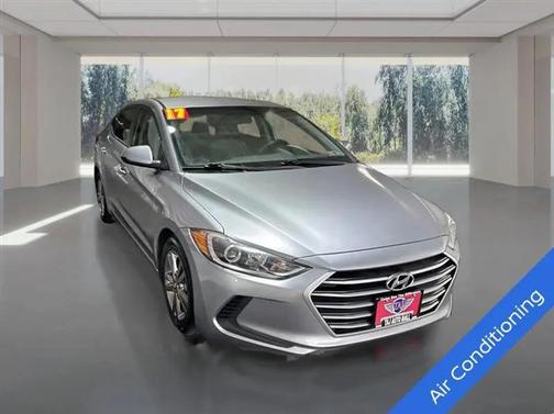 Shale Gray Metallic 2017 Hyundai ELANTRA SE