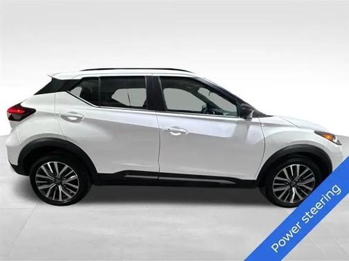 Fresh Powder 2024 Nissan Kicks SR
