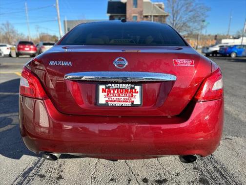 2010 Nissan Maxima SV