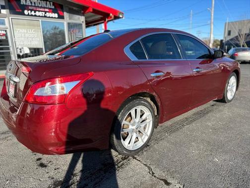 2010 Nissan Maxima SV