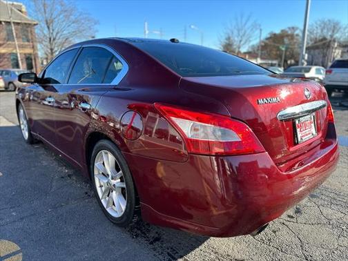 2010 Nissan Maxima SV