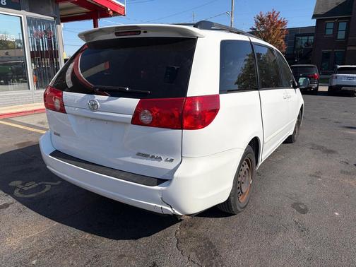 2010 Toyota Sienna CE