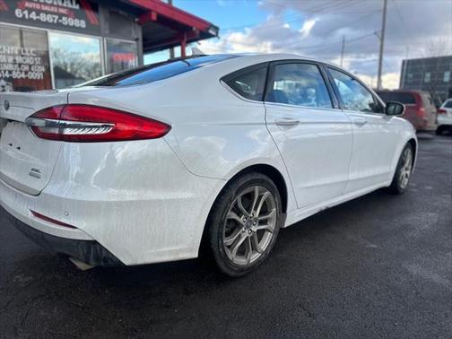 2020 Ford Fusion SEL