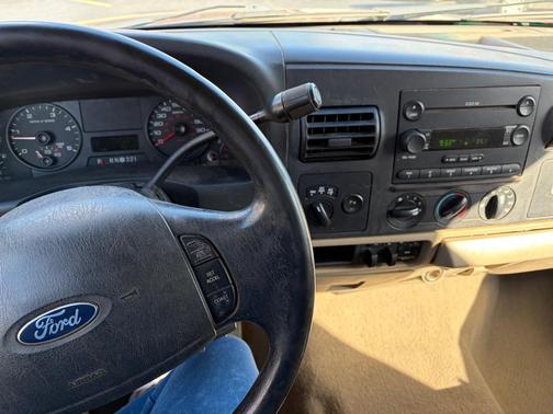 2006 Ford F-350 SUPER DUTY