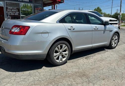 2011 Ford Taurus SEL
