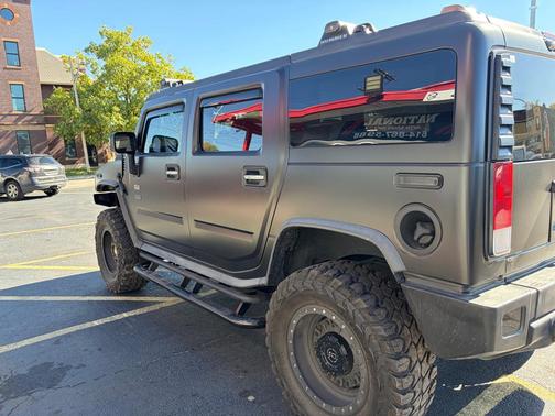 2005 Hummer H2 Base