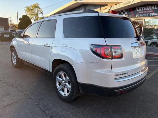 White 2016 GMC Acadia SLE-2