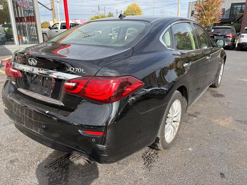 2015 INFINITI Q70L 3.7X