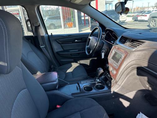 2016 Chevrolet Traverse 1LT