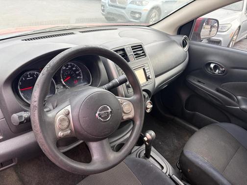 2012 Nissan Versa 1.6 S