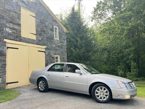 2011 Cadillac DTS Premium Collection
