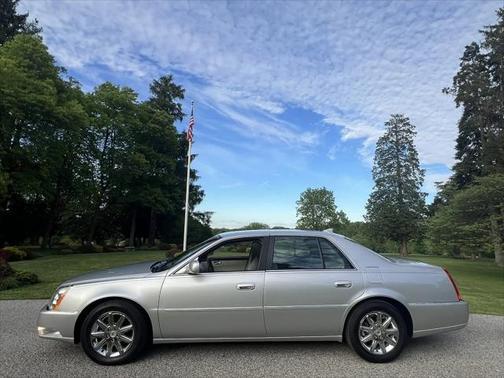 2011 Cadillac DTS Premium Collection