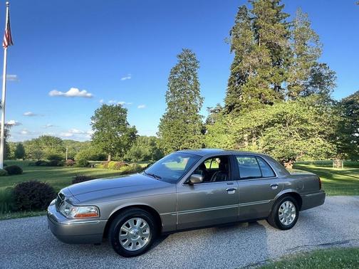 Arizona Beige Metallic 2003 Mercury Grand Marquis Only 58,000 North Carolina One Owner Miles