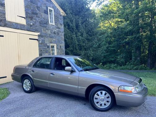 Arizona Beige Metallic 2003 Mercury Grand Marquis Only 58,000 North Carolina One Owner Miles