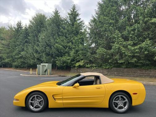 2003 Chevrolet Corvette Base