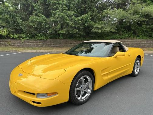 2003 Chevrolet Corvette Base