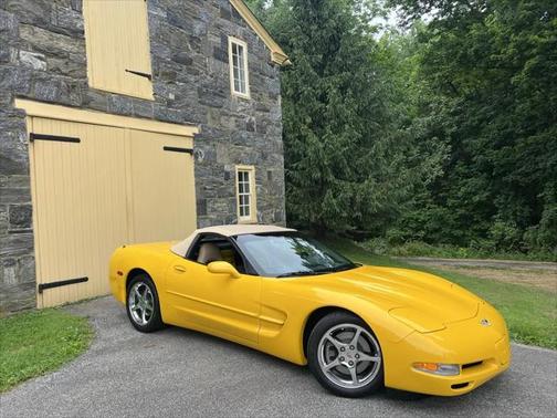 2003 Chevrolet Corvette Base