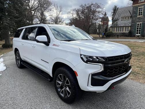 2023 Chevrolet Suburban 4WD Z71
