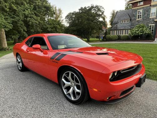 2016 Dodge Challenger SXT