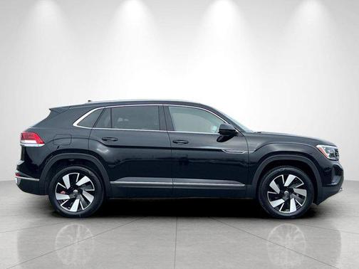 2026 Volkswagen Atlas Cross Sport 2.0T SEL
