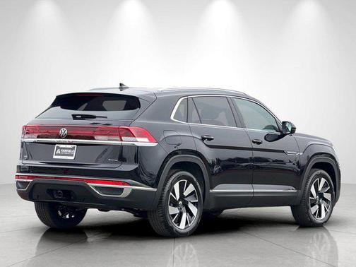 2026 Volkswagen Atlas Cross Sport 2.0T SEL