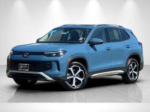 Monterey Blue Pearl 2025 Volkswagen Tiguan 2.0T SE 4MOTION