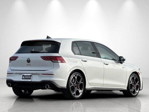 opal white pearl 2026 Volkswagen Golf GTI 2.0T S DSG