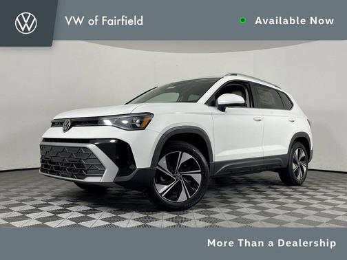Pure White 2025 Volkswagen Taos 1.5T SE
