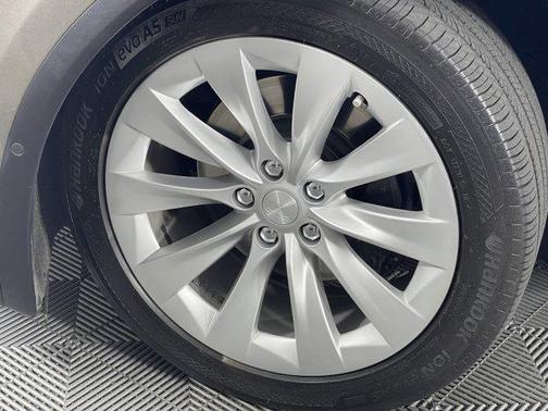 2016 Tesla Model X 75D