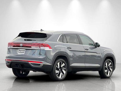 2026 Volkswagen Atlas Cross Sport 2.0T SEL