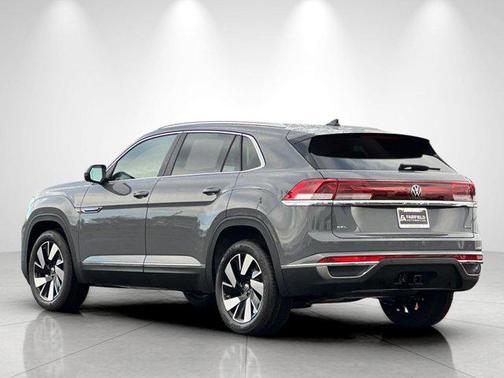 2026 Volkswagen Atlas Cross Sport 2.0T SEL