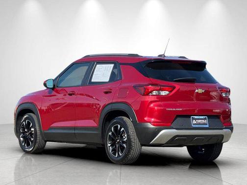 Scarlet Red Metallic 2021 Chevrolet Trailblazer LT
