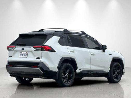 2019 Toyota RAV4 Hybrid SE
