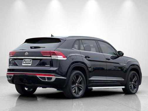 2020 Volkswagen Atlas Cross Sport 3.6L V6 SE w/Technology R-Line