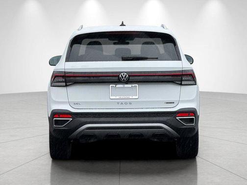 2026 Volkswagen Taos SEL