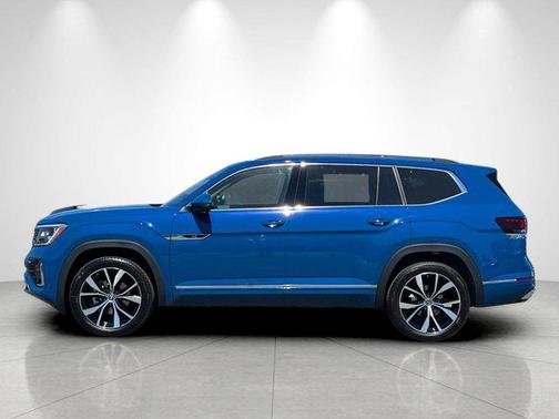 Mountain Lake Blue Metallic 2026 Volkswagen Atlas 2.0T SEL Premium R-Line 4MOTION