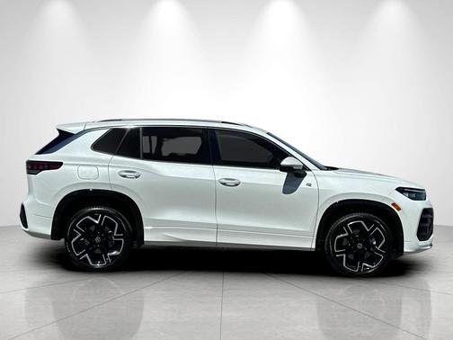 Opal White Pearl 2026 Volkswagen Tiguan 2.0T SEL R-Line 4MOTION