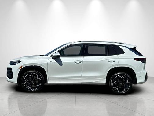 Opal White Pearl 2026 Volkswagen Tiguan 2.0T SEL R-Line 4MOTION