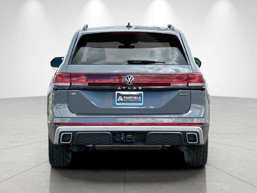 pure gray 2026 Volkswagen Atlas Peak Edition