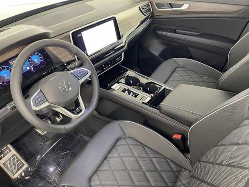 2026 Volkswagen Atlas 2.0T SEL Premium R-Line 4MOTION