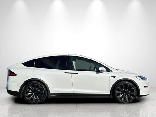 2022 Tesla Model X Plaid Tri Motor All-Wheel Drive